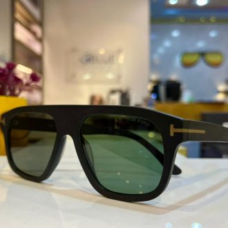 TOM FORD